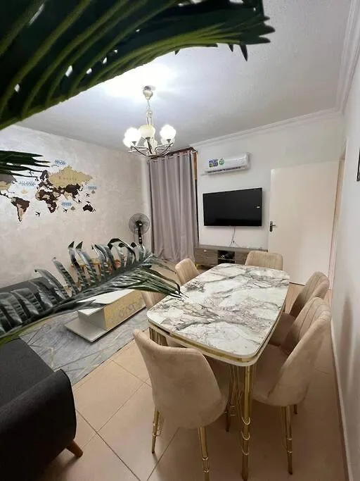 Lovely 3 Bedrooms Rental Unit Aqaba Lägenhet